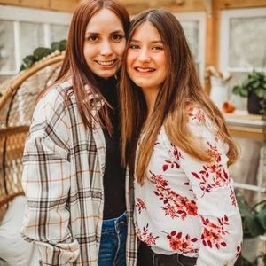 Meet your Posher, Raegan